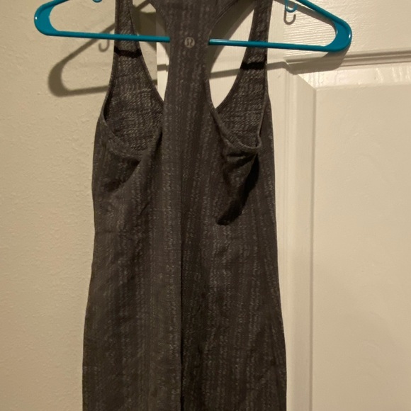 Lululemon Cool Racerback Yoga Gym Run Tank Top Shirt Size 8 Ziggy Gray - Picture 2 of 4